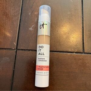 it cosmetics Do It All Radiant Concealer in Fair Warm 120